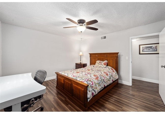 6519 W NEWBERRY RD #1210 Condo photo 13