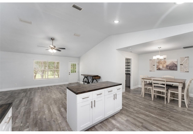 20354 NW 254TH WAY House photo 12