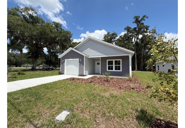 2013 SE 45TH TER House photo 2