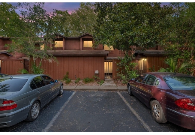 900 SW 62ND BLVD #L76 Condo photo 2