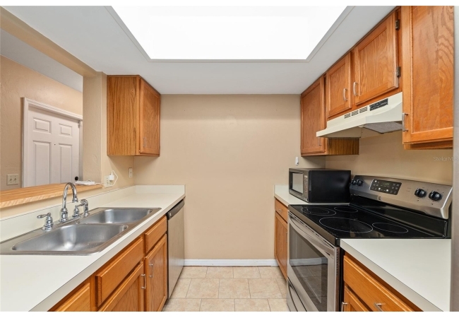 900 SW 62ND BLVD #L76 Condo photo 14