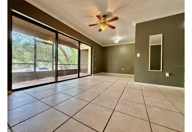 2735 SW 35TH PL #601 Condo photo 2