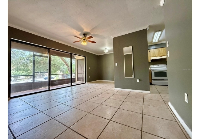 2735 SW 35TH PL #601 Condo photo 3
