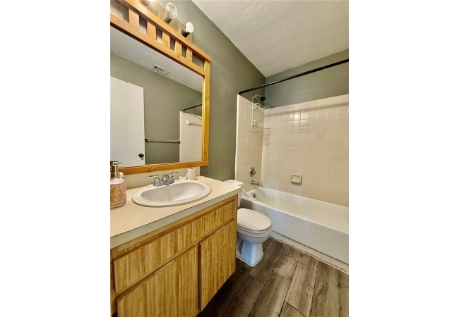 2735 SW 35TH PL #601 Condo photo 17