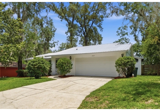 8127 SW 12TH PL House photo 1