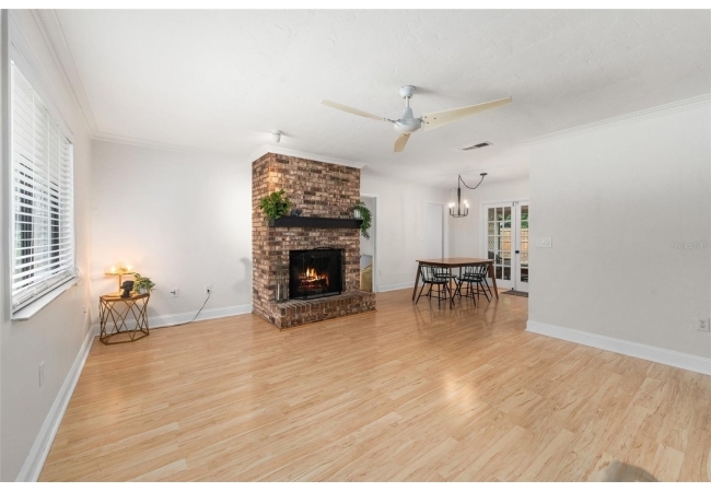 4209 NW 29TH TER House photo 6