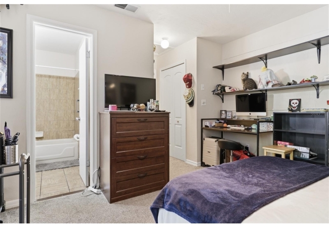 920 SW 55TH TER Condo photo 36