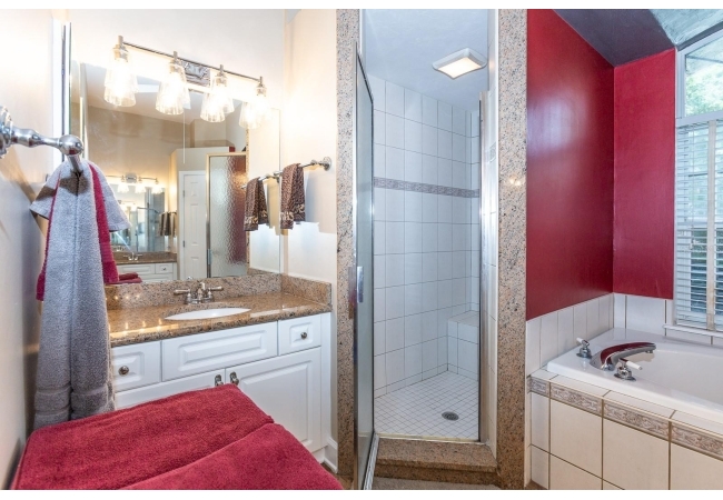 2015 NW 89TH DR House photo 11