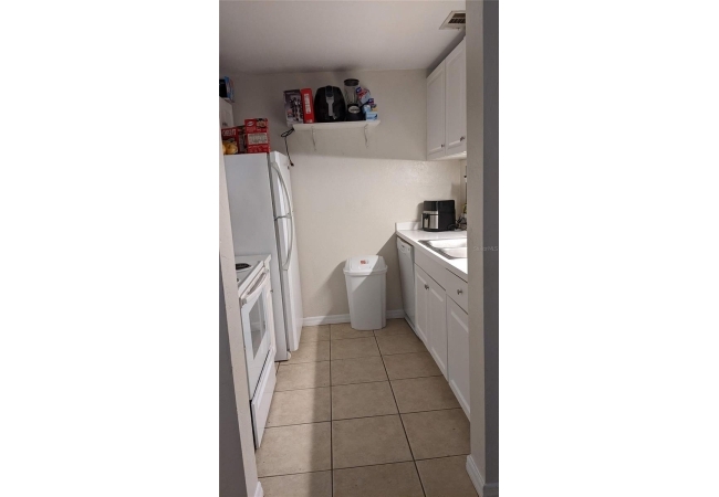 4000 SW 23RD ST #3-107 Condo photo 4