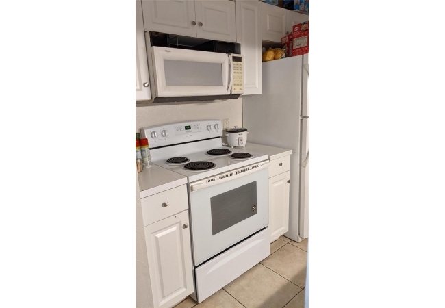 4000 SW 23RD ST #3-107 Condo photo 5