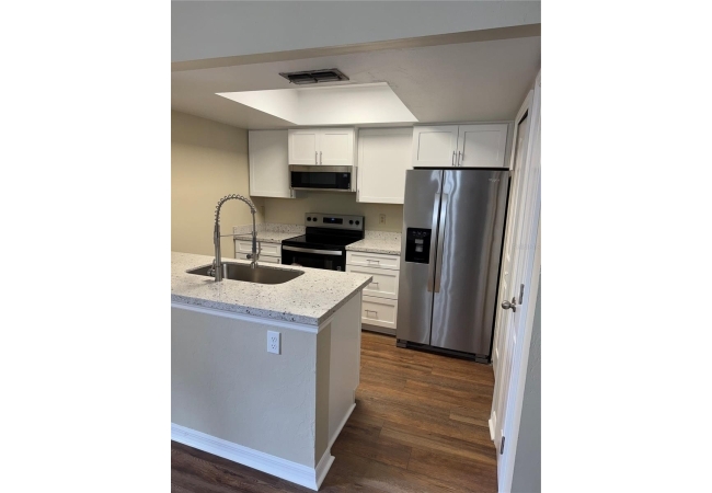 5510 SW 8TH PL Condo photo 5