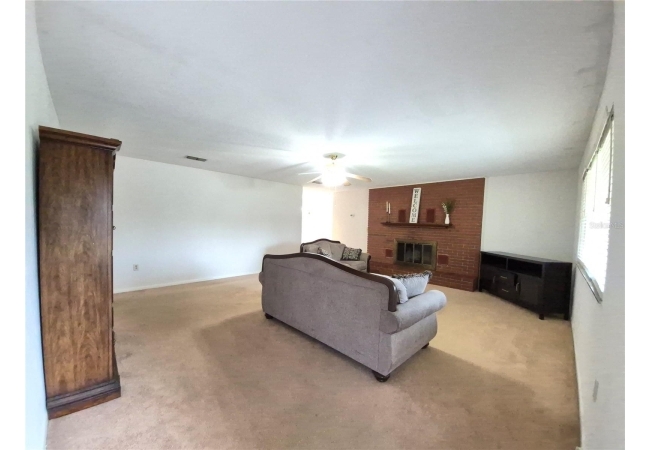 25632 SW 19TH AVE House photo 2