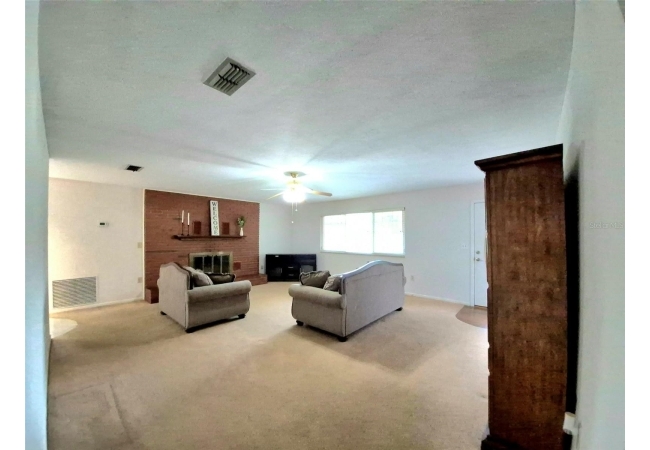 25632 SW 19TH AVE House photo 3