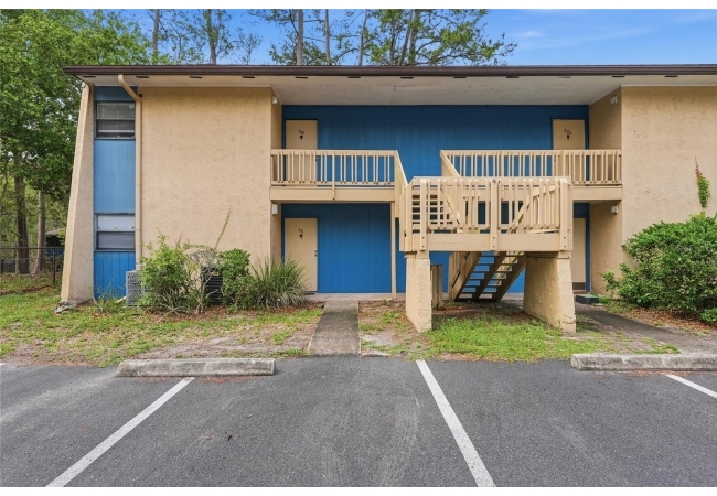 2811 SW ARCHER RD #Y232 Condo photo 1