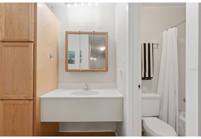 2811 SW ARCHER RD #Y232 Condo photo 15