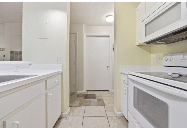 4000 SW 23RD ST #2-101 Condo photo 11