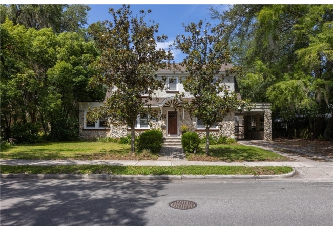 720 NE BLVD. BLVD House photo 1