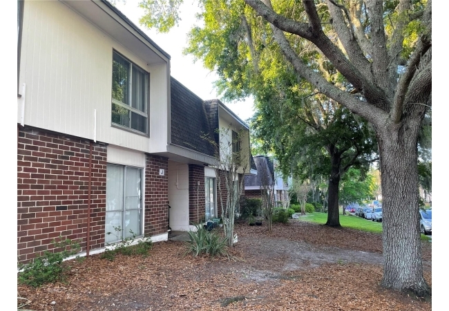 1700 SW 16TH CT #J24 Condo photo 2