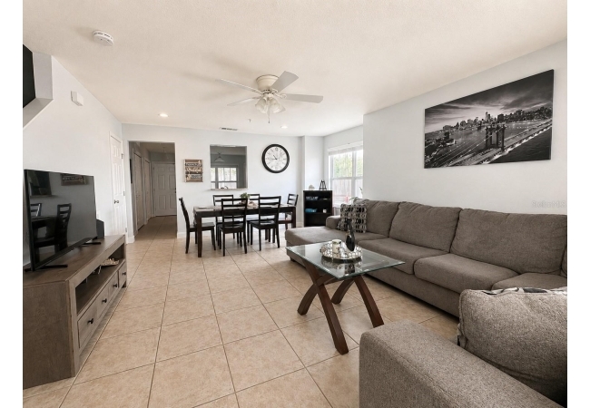 4663 SW 48TH DR #137 Condo photo 6