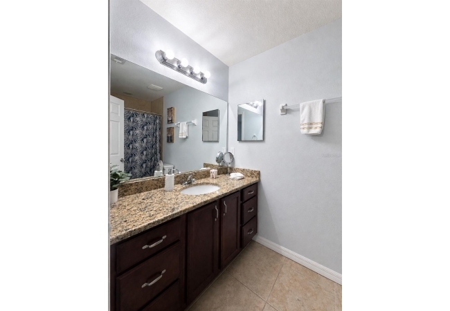 4663 SW 48TH DR #137 Condo photo 8
