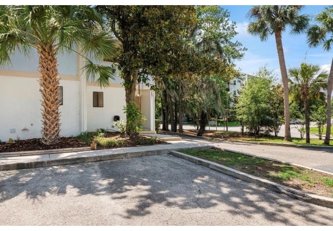 1432 SW 25TH PL #C1 Condo photo 2