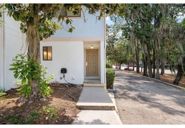 1432 SW 25TH PL #C1 Condo photo 3
