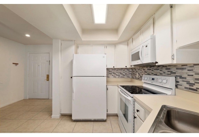 1432 SW 25TH PL #C1 Condo photo 14