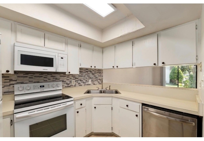 1432 SW 25TH PL #C1 Condo photo 15
