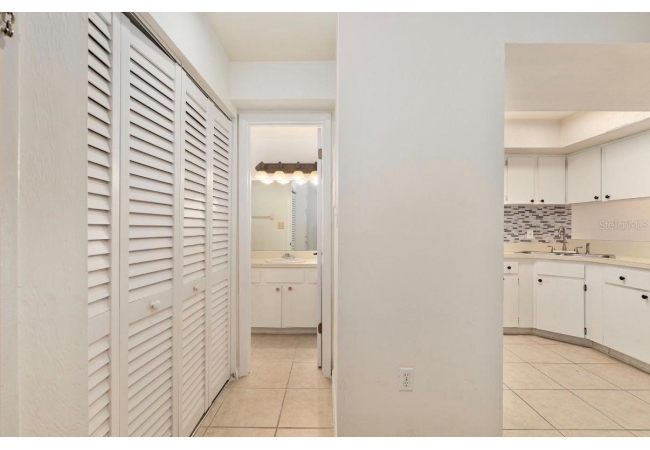 1432 SW 25TH PL #C1 Condo photo 16