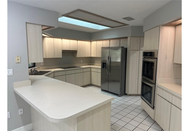 4722 SW 88TH DR House photo 9