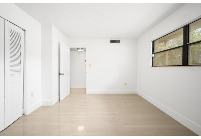 2811 SW ARCHER RD #T157 Condo photo 17