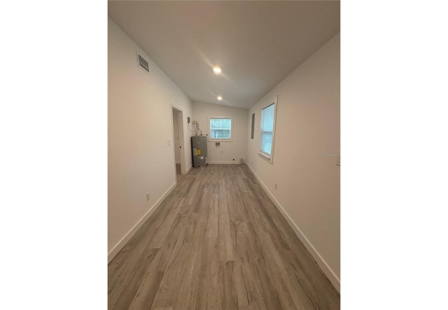 312 SE 49TH DR House photo 16
