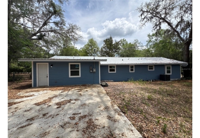 312 SE 49TH DR House photo 18