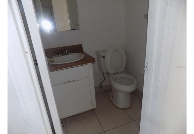 1110 SW 62 TER #A,B,C,D,E and F House photo 14