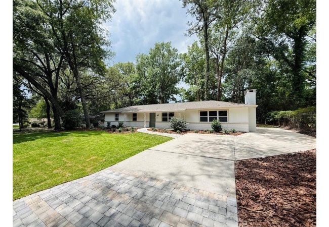 900 NW 39TH DR House photo 3