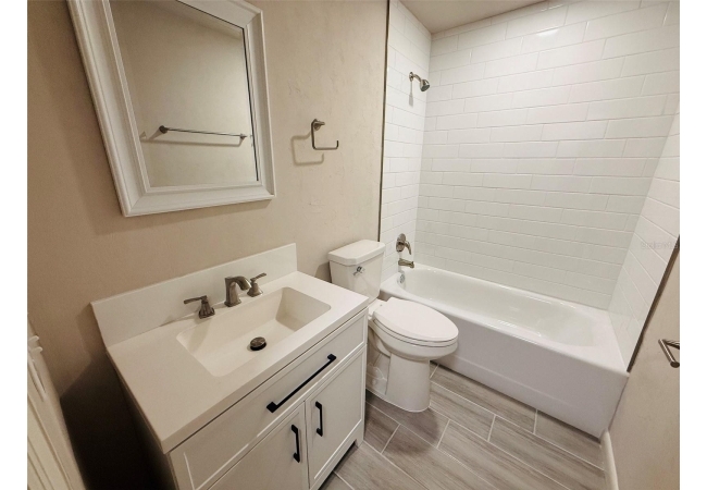 900 NW 39TH DR House photo 17