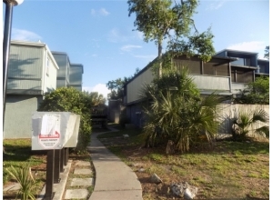 613 SW 75 ST #101