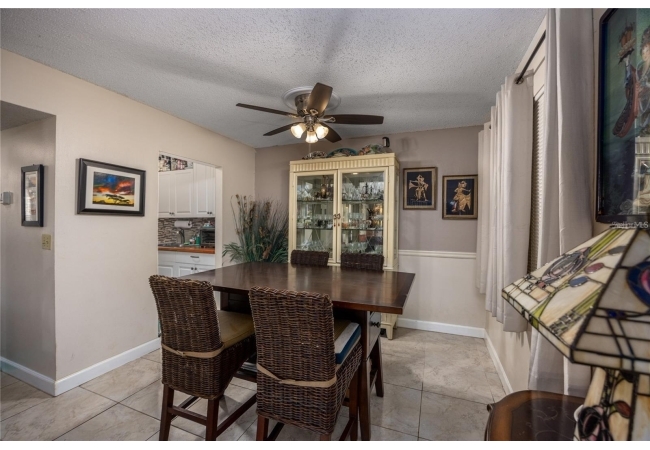6519 W NEWBERRY RD #108 Condo photo 8