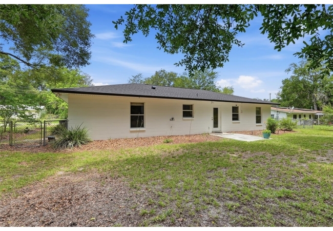 18145 NW 250TH TER House photo 11