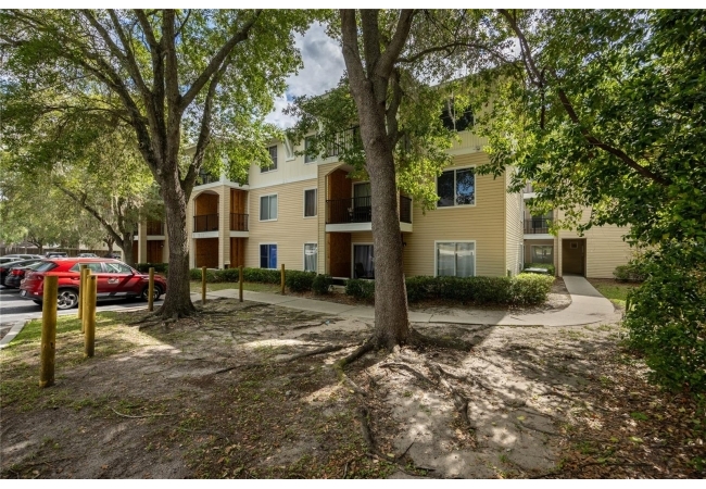 3921 SW 34TH ST #1C Condo photo 2