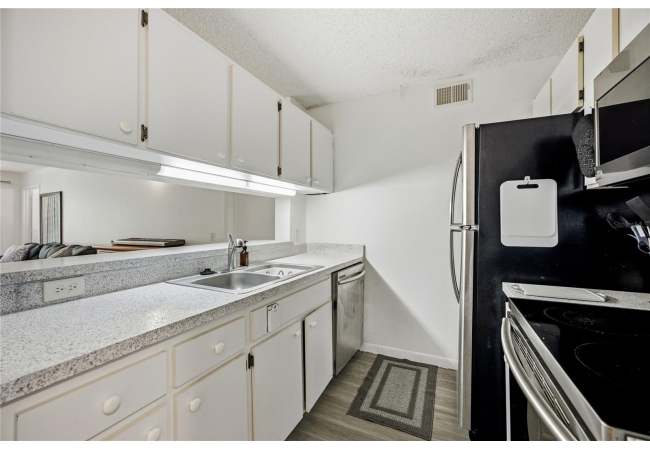 3921 SW 34TH ST #1C Condo photo 10