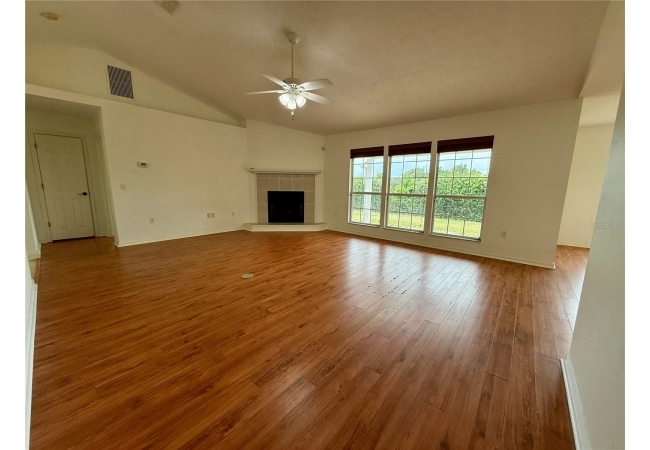 25168 NW 10TH AVE House photo 6