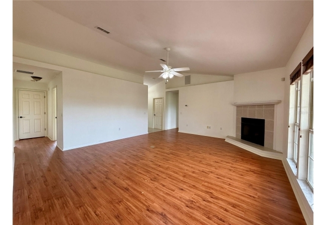 25168 NW 10TH AVE House photo 8