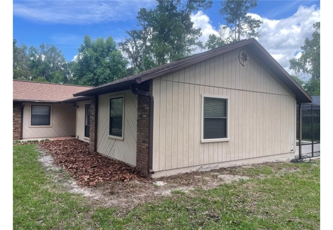 2421 NW 106TH DR House photo 5