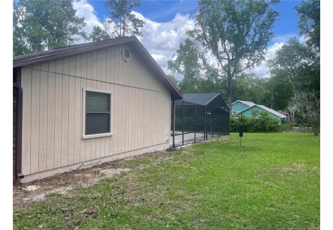 2421 NW 106TH DR House photo 6