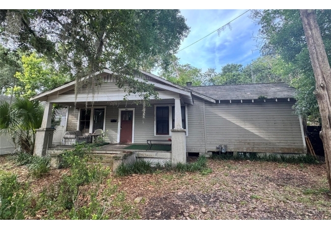 907 NW 11TH AVE House photo 1