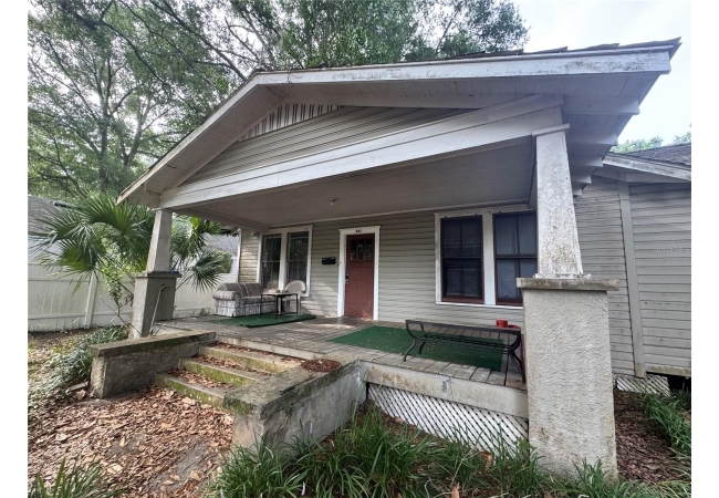 907 NW 11TH AVE House photo 2