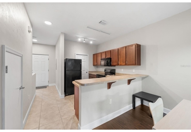 2927 SW 35TH PL #113 Condo photo 10
