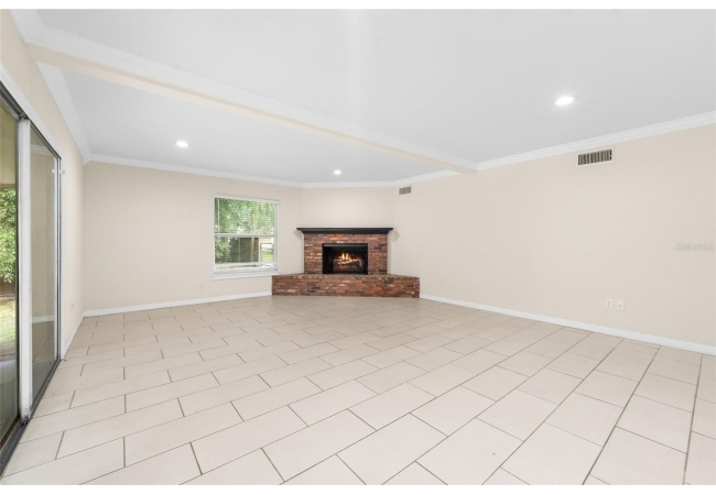 10907 SW 24TH AVE House photo 14