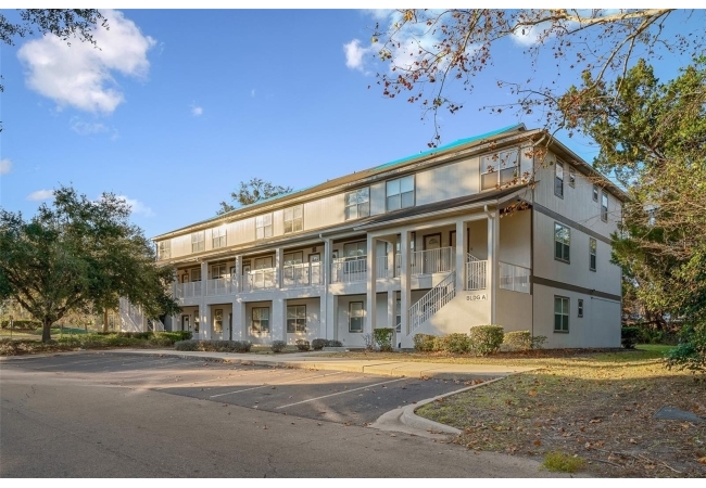 6519 W NEWBERRY RD #A6 Condo photo 1